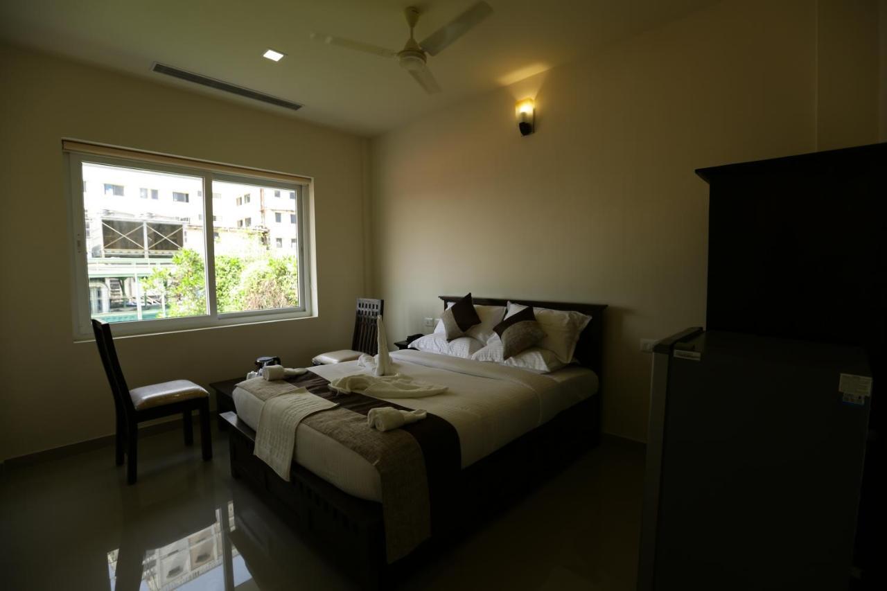 Hotel Le Noor Kochi Exterior foto