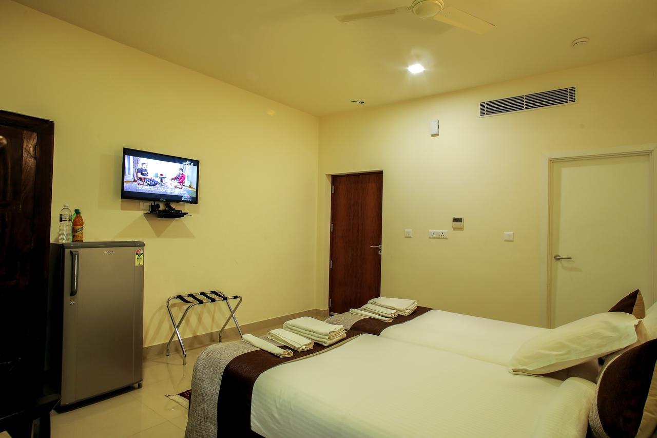 Hotel Le Noor Kochi Exterior foto